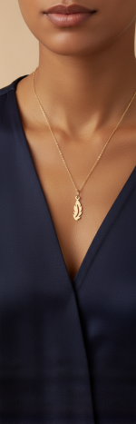 آویز گردنبند طلا 18 عیار زنانه مدل حلقه طرح پر - Image 3